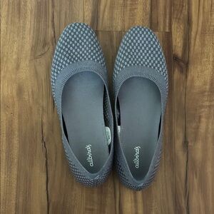 Allbirds Gray Flats Comfortable Minimalist Design